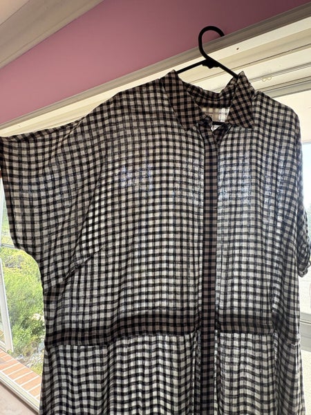 Studio Curve Dress Carousel 1