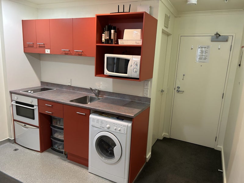 Thorndon, Studio64461422967425113