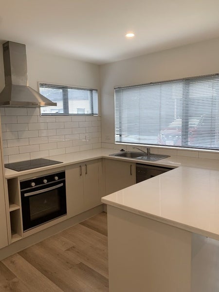 Takanini, 4 bedrooms64461423000961112