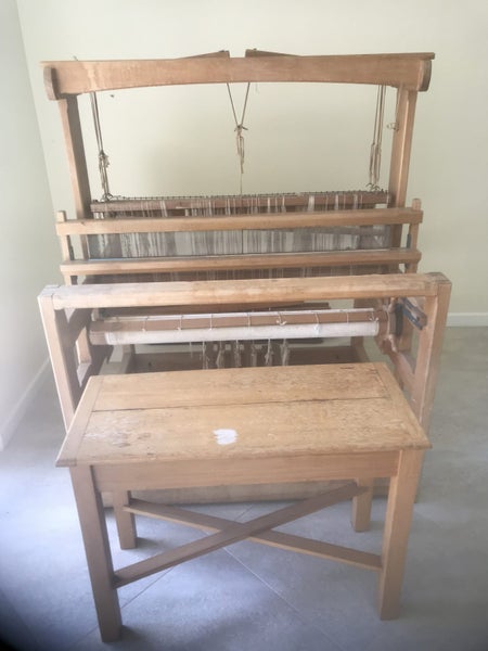 Weaving Loom Carousel 1