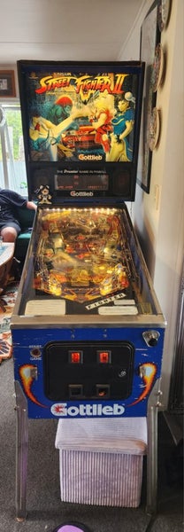 Street fighter pinball machine Carousel 10
