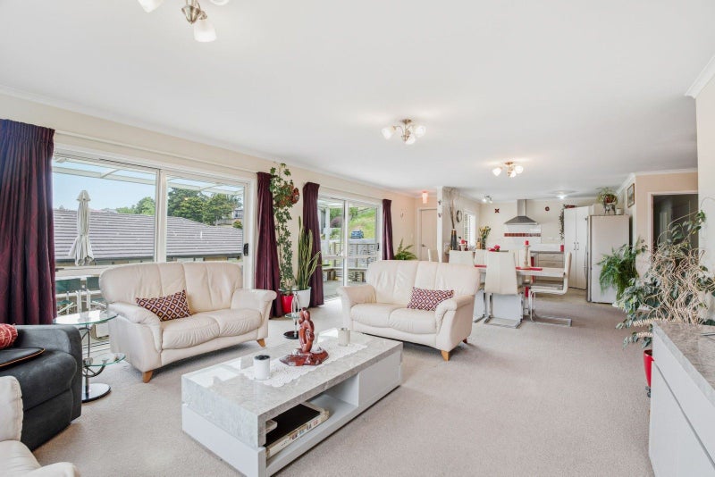 Big home, low maintenance – perfect64461539877635114