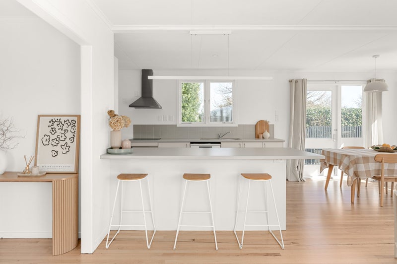 Sunshine and Soul? Smart Riverside Buying64461635301763113