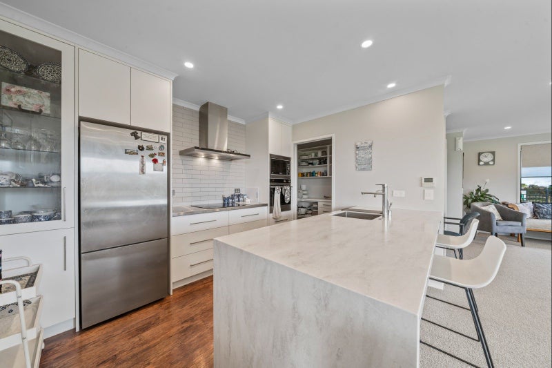 Fringe lifestyle with development potential64461540023937113