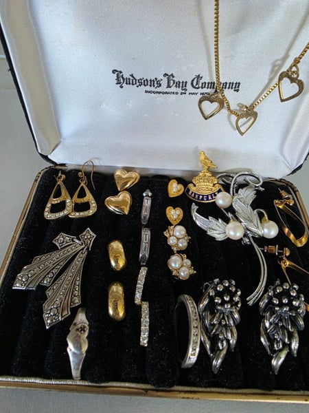 Deceased estate. Bulk jewellery Carousel 3