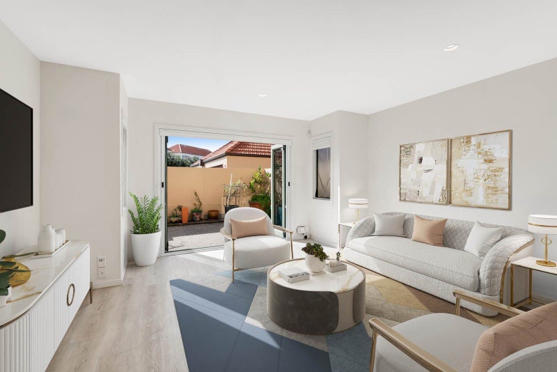 Waterfront Townhome with 12m Berth64461738567683114