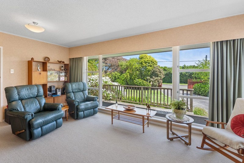 Love at First Sight - Act Fast!64461738619649113