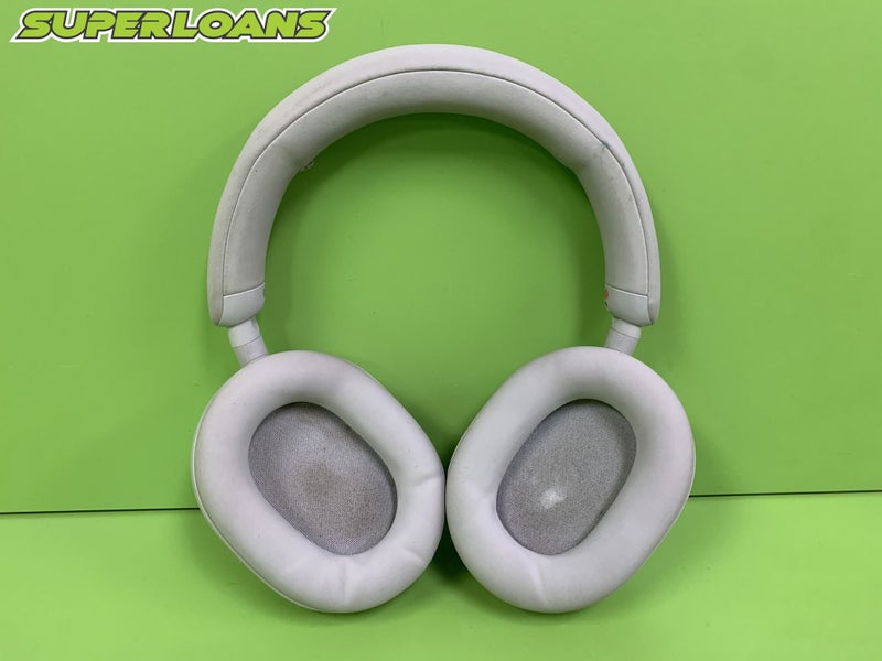 ** SONY WH-1000XM5 HEADPHONES ** Carousel 2