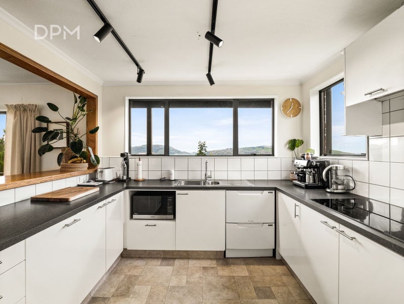 Kew, 5 bedrooms64461944907010111