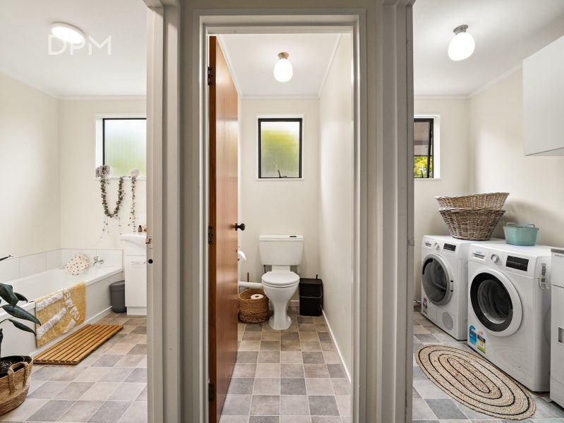 Kew, 5 bedrooms64461944907010114