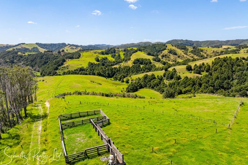 Rural block with creek and views!64461944869251110