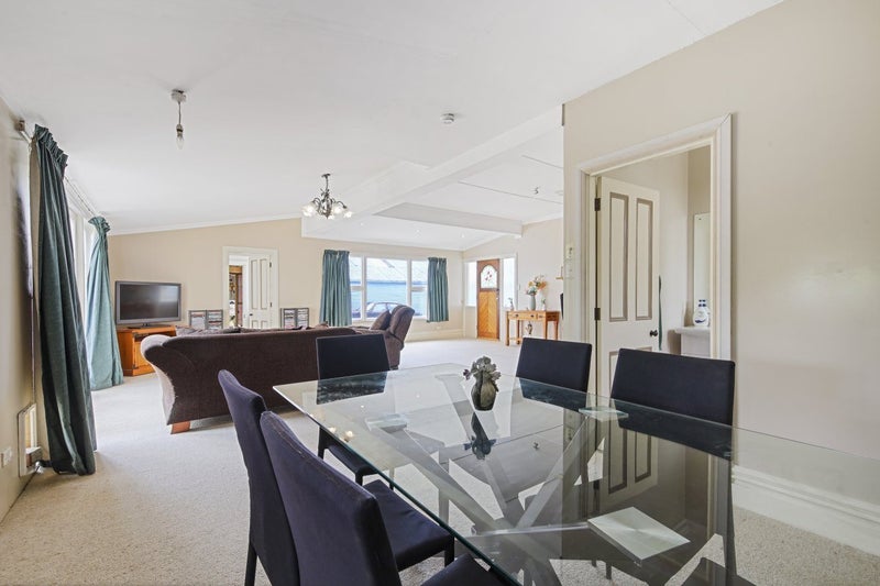 Opportunity knocks with clear instructions to 'SEL64462041141379113