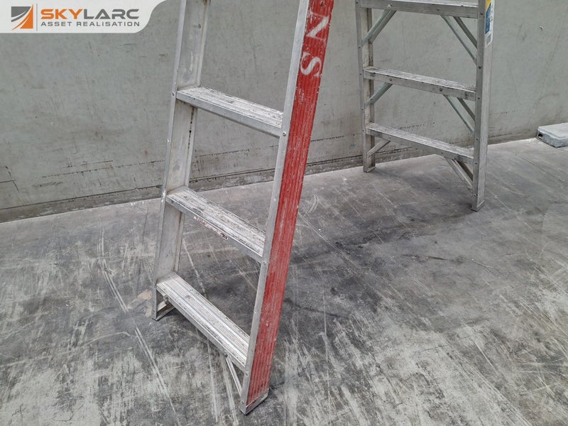 Werner Aluminium Stepladder Carousel 2