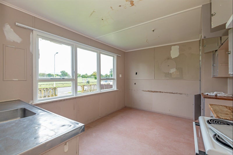 Two duplex units with huge potential64469508030337111