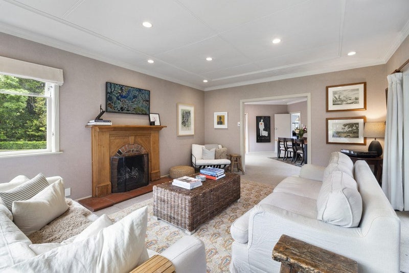 A True Feilding Icon64539774941955114