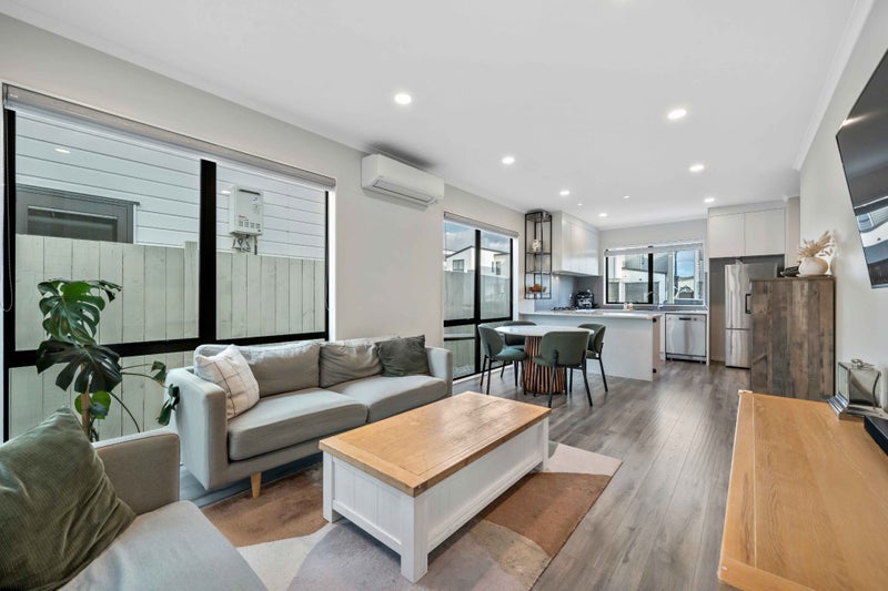 Modern 4-Bed Family Home With Exceptional Value64540159235843113