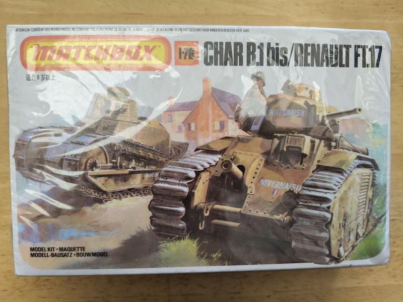 MATCHBOX PK-176 CHAR B1 BIS & RENAULT FT.17 - 1/72 Carousel 1