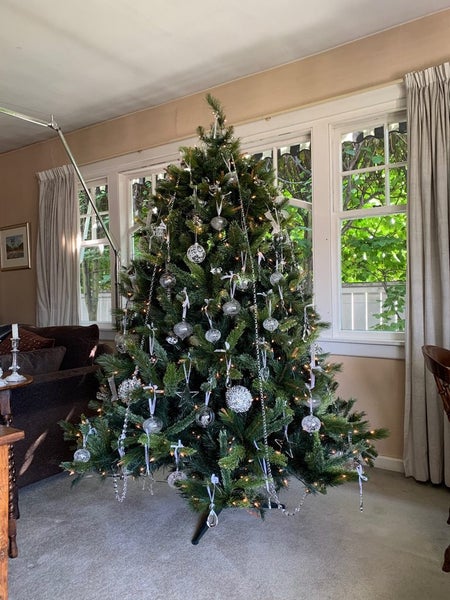 Artificial Christmas Tree - 2.100 meter high Killington Pine64462588920961110