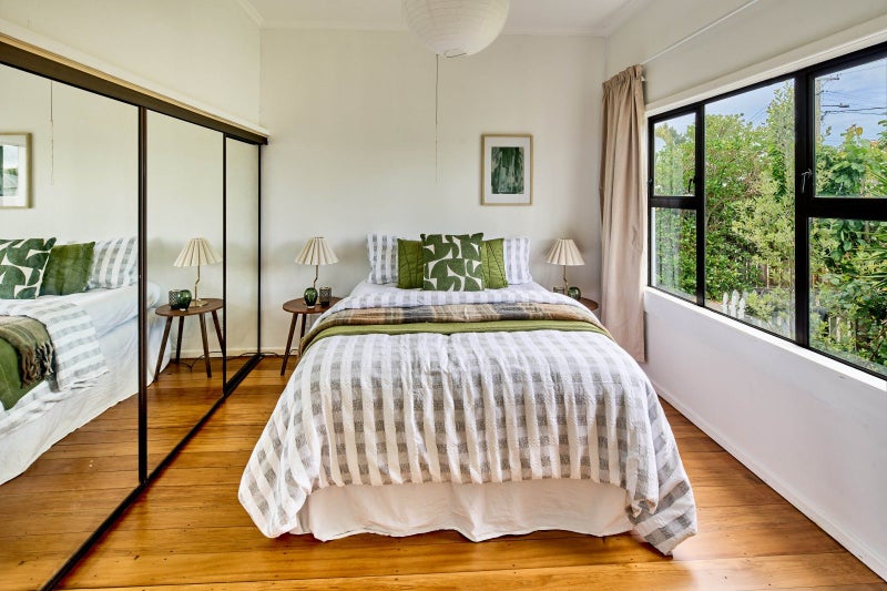 Charming Railway Cottage with Beautiful Floors64540159273473112