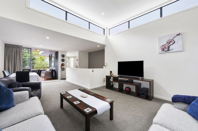 Kelburn, 3 bedrooms64462943658498111