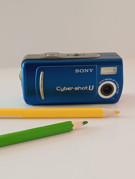 Minuture! Sony Cybershot U20 in beautiful condition Carousel 1