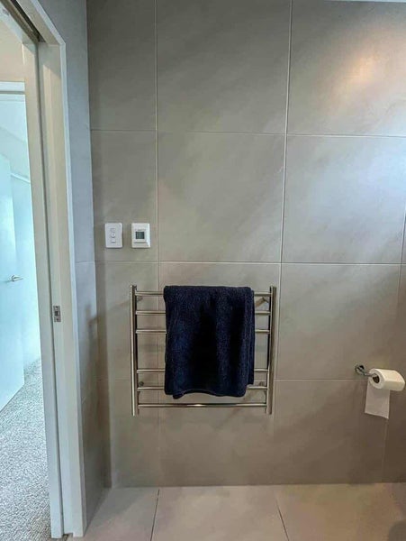 Birkenhead, 2 bedrooms64463467978241114