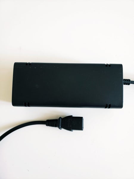 Xbox 360 S 256GB Console / Xbox 360 / GC Carousel 3