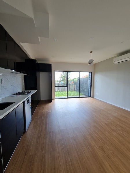 Papakura, 3 bedrooms64464527082369111