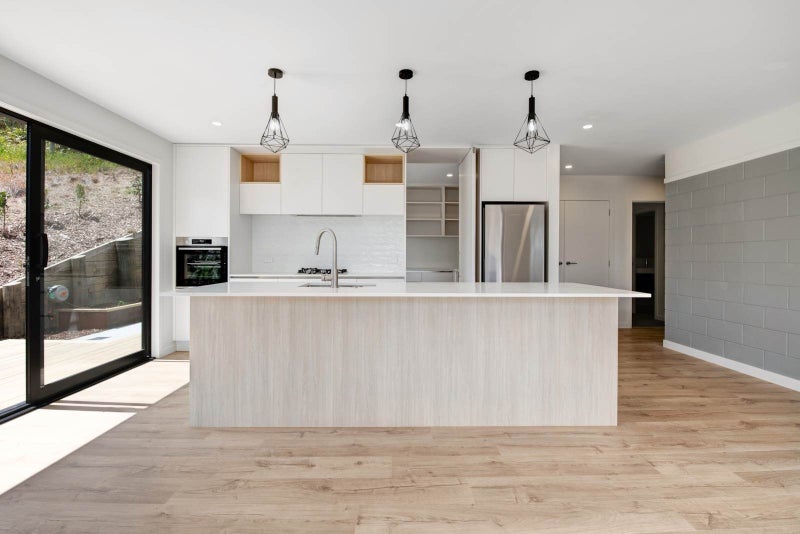 Stanmore Bay, 4 bedrooms64464625051138114