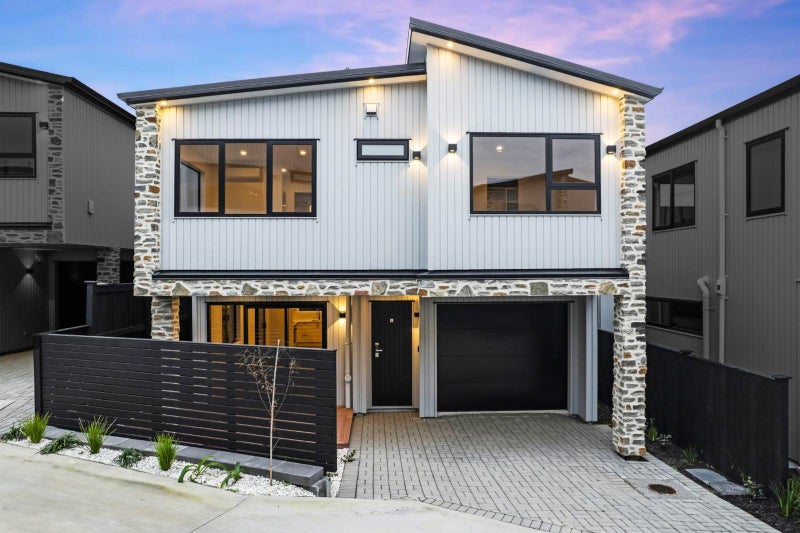 Brand New Standalone Home with Parking!64472317421699110