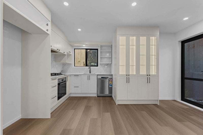 Brand New Standalone Home with Parking!64472317421699114