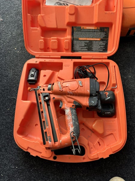 Paslode finishing gun Carousel 2