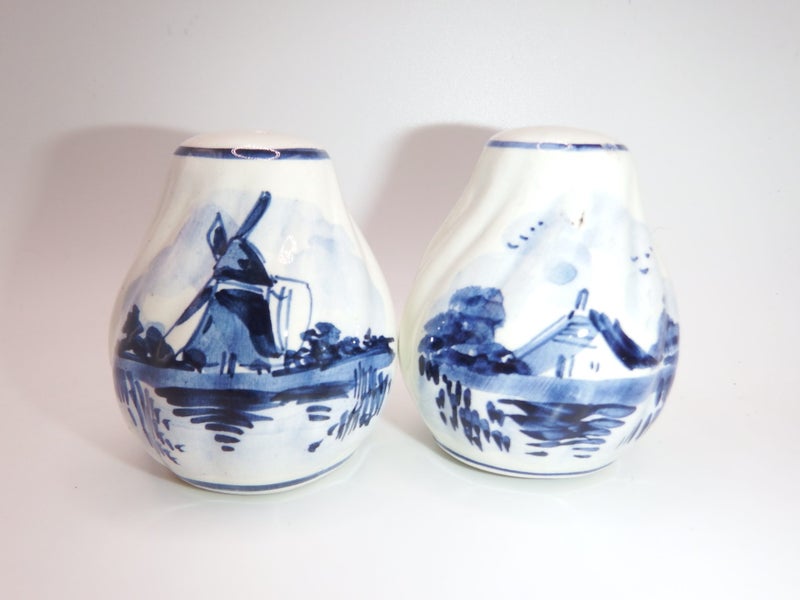 Blue Delft Salt & Pepper Shakers - Made in Holland Carousel 2