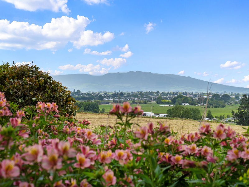 Triple the Garage, Double the Views64469899293699113