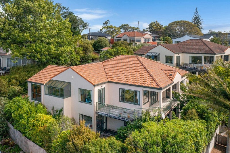 Santa Comes Early!64469899250691110