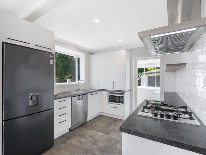 Entry level in prime location, owner has purchased64470010269058114