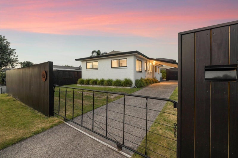 This Home Truly Has It All!64547575556482113