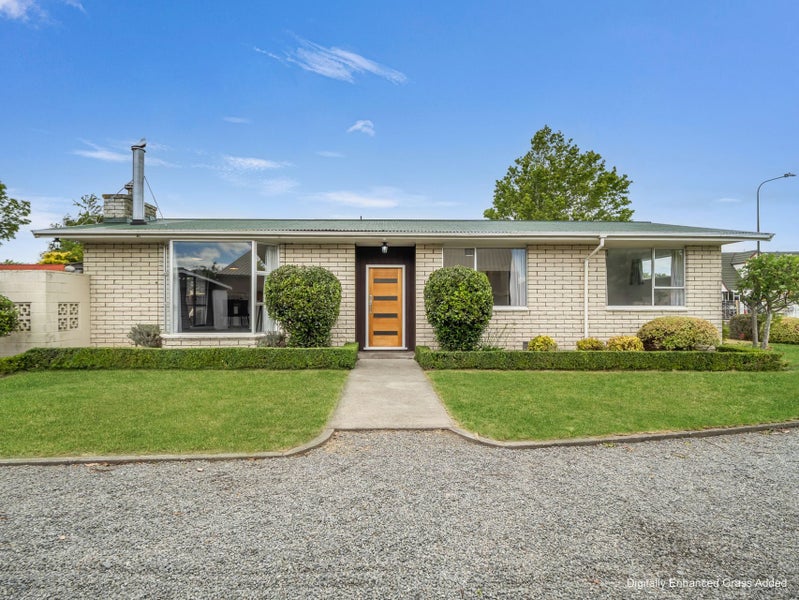 Prime Location - Immediate Possession64470503577602113