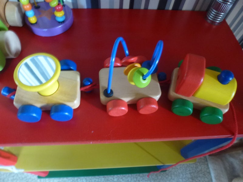 Wooden pull along toys Carousel 2