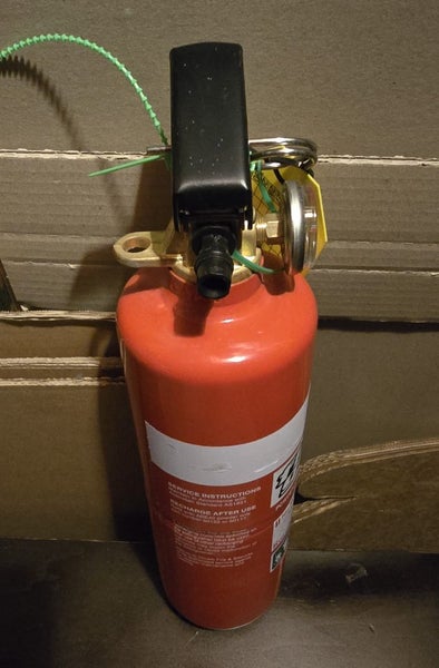 Fire Guard - 2.7kg powder type extinguisher New! Carousel 4