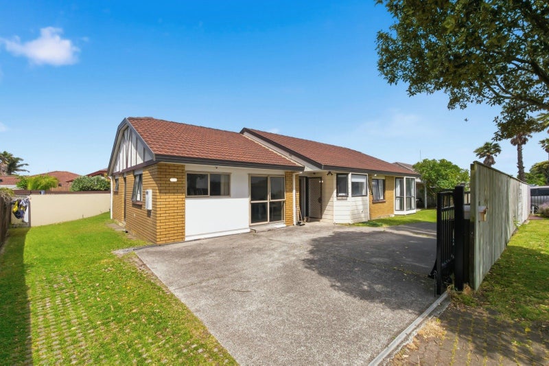 She's Not Fancy, But Oh, the Location!64470723996290111