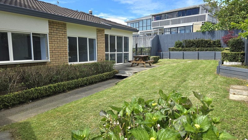 Mount Roskill, 4 bedrooms64560058952961112