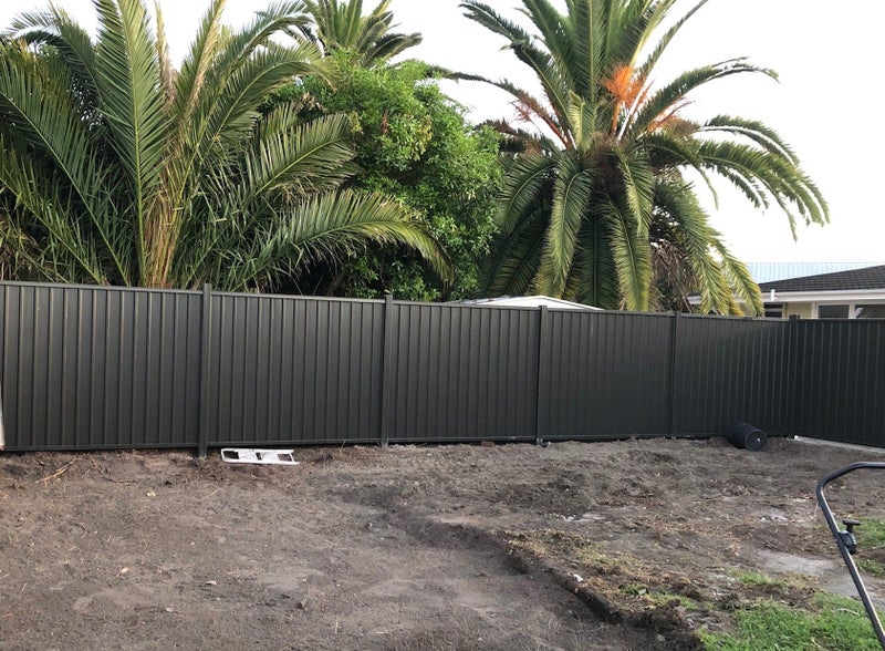 NEW 1800mm HIGH COLOURSTEEL FENCE 41.4 METERS IN IRONSAND $1 RESERVE Carousel 1