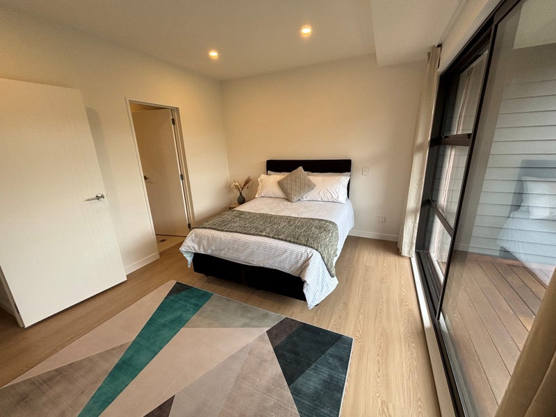 Royal Oak, 4 bedrooms64635990743299110