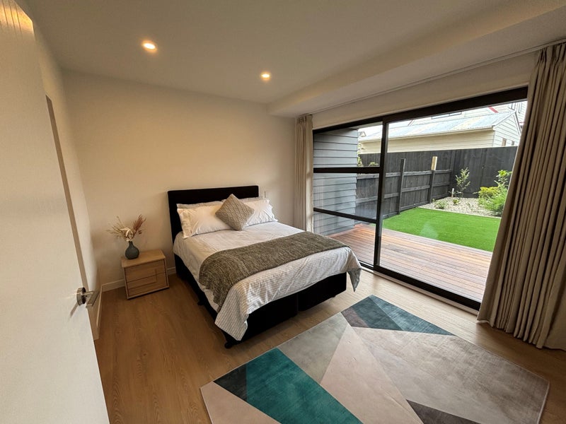 Royal Oak, 4 bedrooms64635990743299111