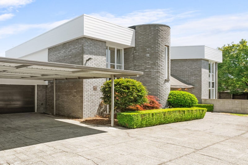 Your Hidden Haven Awaits!64471217237635110