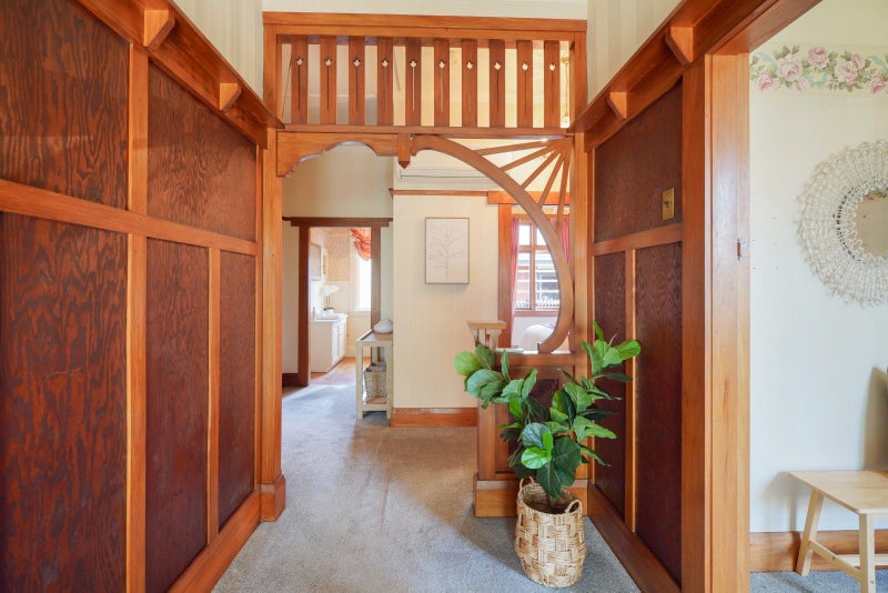 Classic charm on Herbert64471230843779112