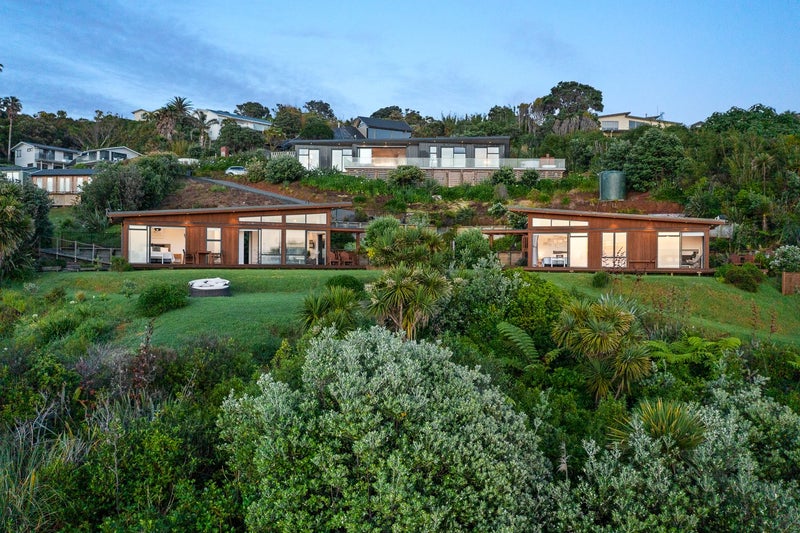 Three Dwellings - One Extraordinary Property64471327170817110