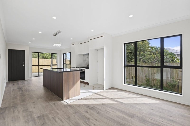 Mangere, 3 bedrooms64519687526017113