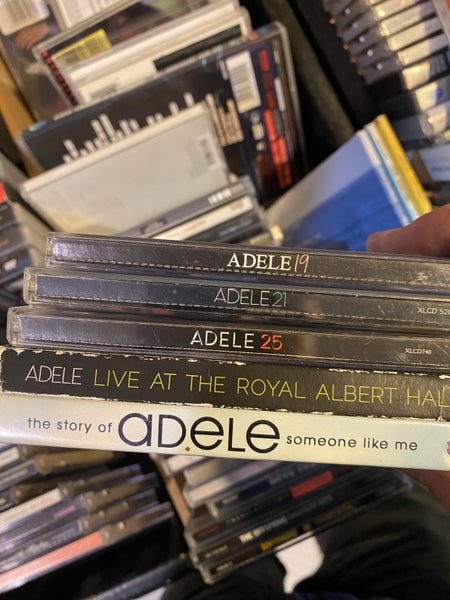 ** bulk buy x 5 ADELE ** Carousel 1